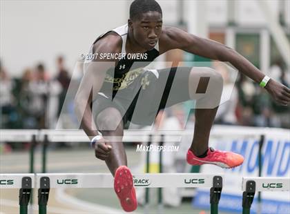Thumbnail 2 in NC Runners Holiday Invitational photogallery.