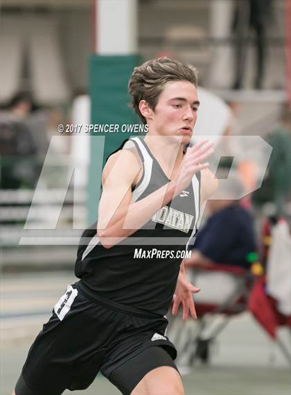 Thumbnail 1 in NC Runners Holiday Invitational photogallery.