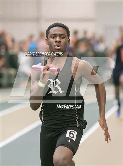 Thumbnail 3 in NC Runners Holiday Invitational photogallery.