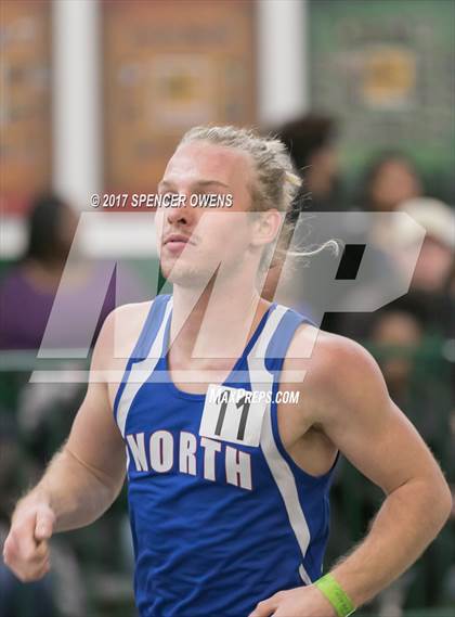 Thumbnail 1 in NC Runners Holiday Invitational photogallery.