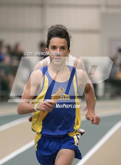 Thumbnail 3 in NC Runners Holiday Invitational photogallery.