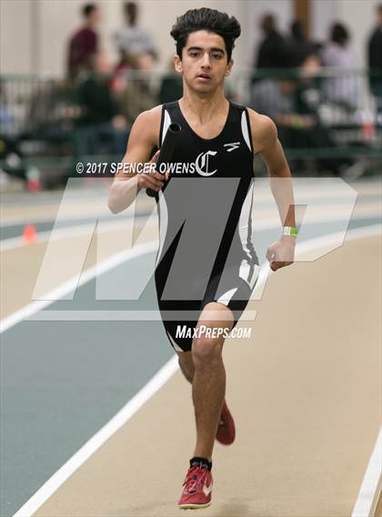 Thumbnail 3 in NC Runners Holiday Invitational photogallery.