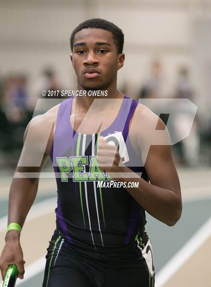 Thumbnail 3 in NC Runners Holiday Invitational photogallery.