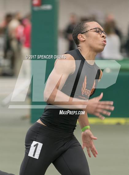 Thumbnail 3 in NC Runners Holiday Invitational photogallery.