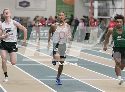 Thumbnail 3 in NC Runners Holiday Invitational photogallery.