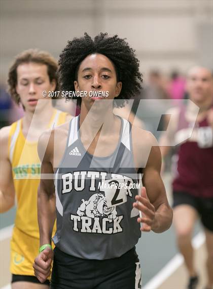 Thumbnail 2 in NC Runners Holiday Invitational photogallery.