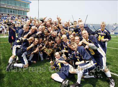 Thumbnail 3 in Syosset vs. West Genesee (NYSPHSAA Class A Final) photogallery.