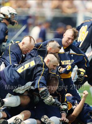 Thumbnail 1 in Syosset vs. West Genesee (NYSPHSAA Class A Final) photogallery.