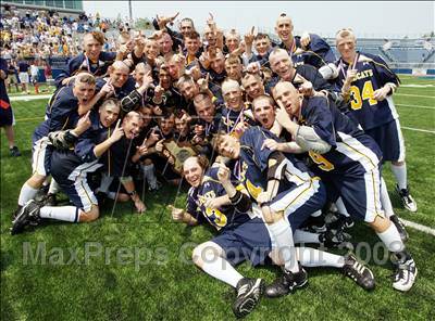 Thumbnail 2 in Syosset vs. West Genesee (NYSPHSAA Class A Final) photogallery.