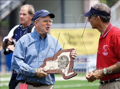 Thumbnail 3 in Syosset vs. West Genesee (NYSPHSAA Class A Final) photogallery.