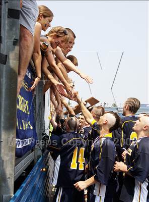 Thumbnail 2 in Syosset vs. West Genesee (NYSPHSAA Class A Final) photogallery.