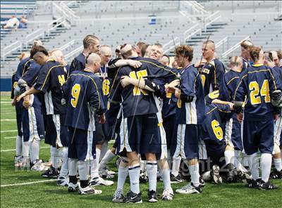Thumbnail 2 in Syosset vs. West Genesee (NYSPHSAA Class A Final) photogallery.