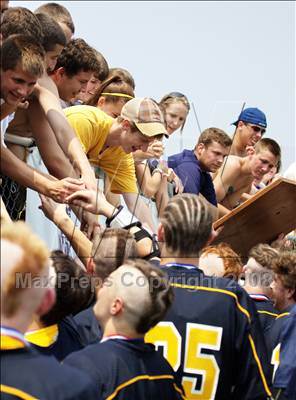 Thumbnail 1 in Syosset vs. West Genesee (NYSPHSAA Class A Final) photogallery.