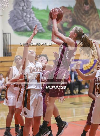 Thumbnail 1 in Selma vs. Sierra (Selma Shootout) photogallery.