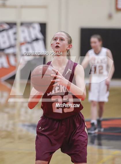 Thumbnail 3 in Selma vs. Sierra (Selma Shootout) photogallery.