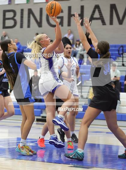 Thumbnail 2 in JV: Pleasant Grove @ Bingham photogallery.
