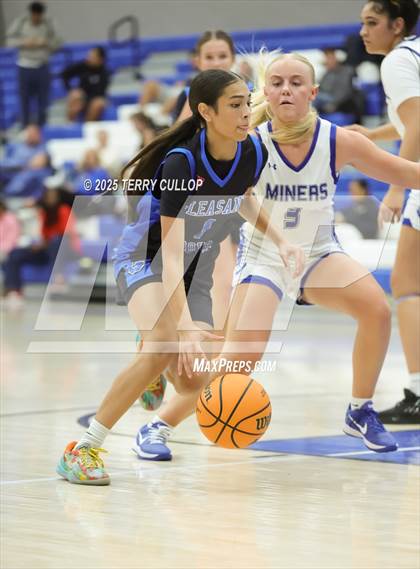 Thumbnail 2 in JV: Pleasant Grove @ Bingham photogallery.