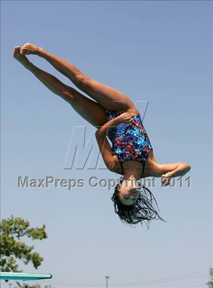Thumbnail 2 in CIF SJS Girls Varsity Diving Finals photogallery.