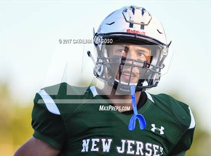 Thumbnail 1 in Phil Simms All-Star Classic (North vs. South) photogallery.