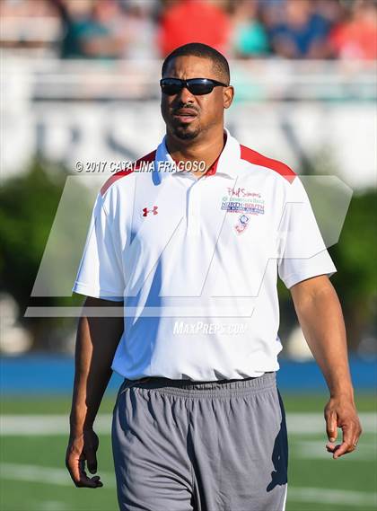 Thumbnail 2 in Phil Simms All-Star Classic (North vs. South) photogallery.