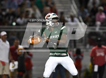 Thumbnail 3 in Phil Simms All-Star Classic (North vs. South) photogallery.
