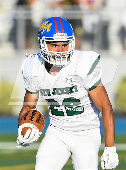 Thumbnail 3 in Phil Simms All-Star Classic (North vs. South) photogallery.