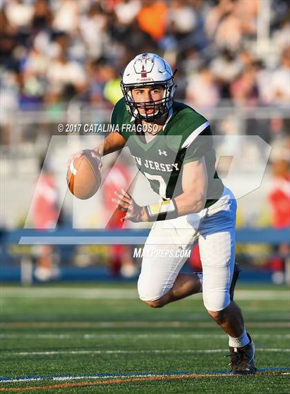 Thumbnail 1 in Phil Simms All-Star Classic (North vs. South) photogallery.