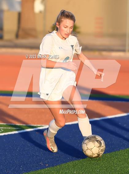 Thumbnail 2 in Benjamin Franklin vs Veritas Prep (AIA 3A Semifinal) photogallery.