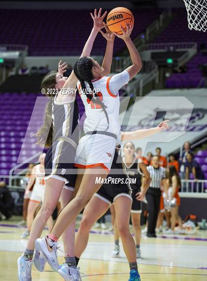 Thumbnail 1 in Davis vs. Skyridge (UHSAA 6A Semifinal) photogallery.