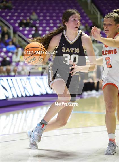 Thumbnail 3 in Davis vs. Skyridge (UHSAA 6A Semifinal) photogallery.