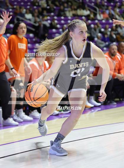 Thumbnail 3 in Davis vs. Skyridge (UHSAA 6A Semifinal) photogallery.