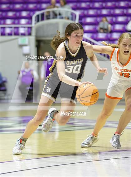 Thumbnail 1 in Davis vs. Skyridge (UHSAA 6A Semifinal) photogallery.