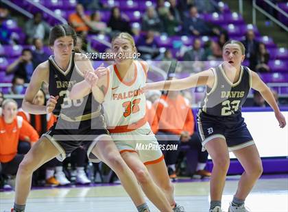 Thumbnail 3 in Davis vs. Skyridge (UHSAA 6A Semifinal) photogallery.