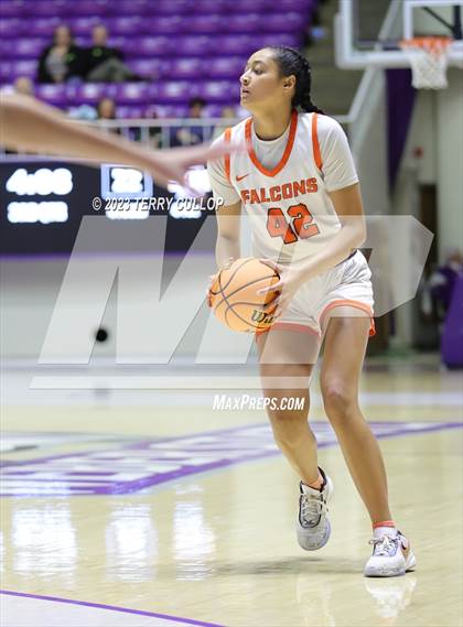 Thumbnail 1 in Davis vs. Skyridge (UHSAA 6A Semifinal) photogallery.