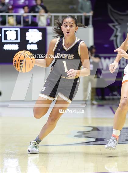 Thumbnail 2 in Davis vs. Skyridge (UHSAA 6A Semifinal) photogallery.