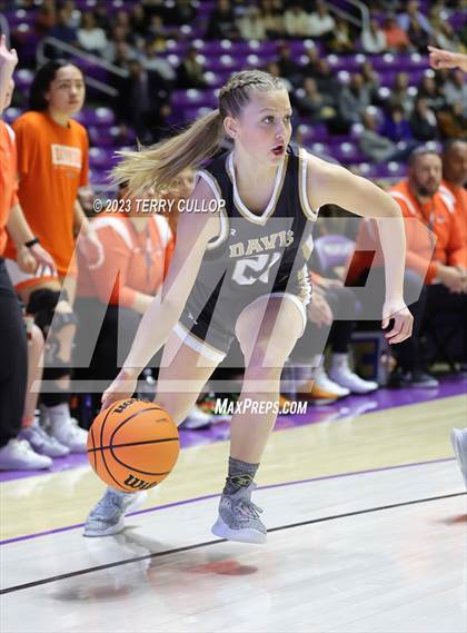 Thumbnail 2 in Davis vs. Skyridge (UHSAA 6A Semifinal) photogallery.