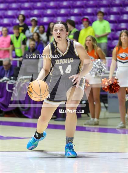 Thumbnail 3 in Davis vs. Skyridge (UHSAA 6A Semifinal) photogallery.