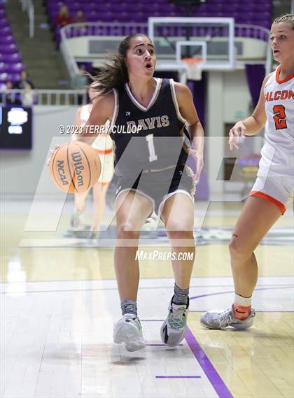 Thumbnail 1 in Davis vs. Skyridge (UHSAA 6A Semifinal) photogallery.