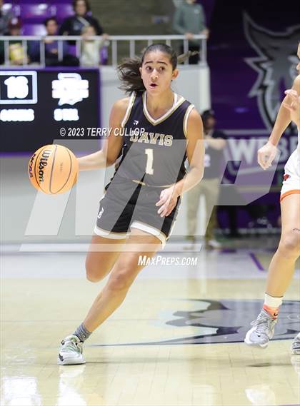 Thumbnail 1 in Davis vs. Skyridge (UHSAA 6A Semifinal) photogallery.