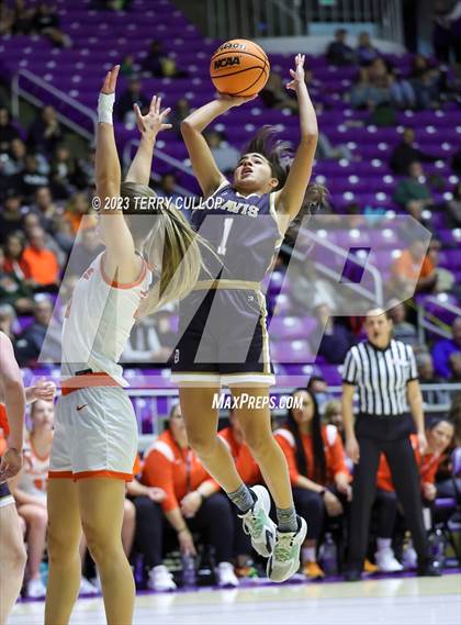 Thumbnail 2 in Davis vs. Skyridge (UHSAA 6A Semifinal) photogallery.