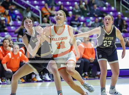 Thumbnail 2 in Davis vs. Skyridge (UHSAA 6A Semifinal) photogallery.