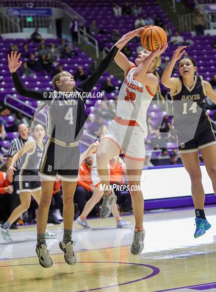 Thumbnail 3 in Davis vs. Skyridge (UHSAA 6A Semifinal) photogallery.