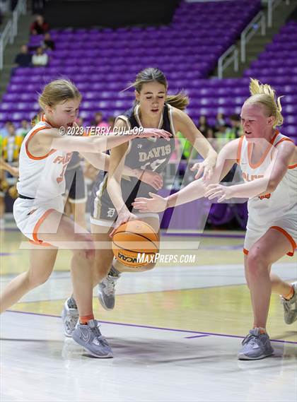 Thumbnail 2 in Davis vs. Skyridge (UHSAA 6A Semifinal) photogallery.