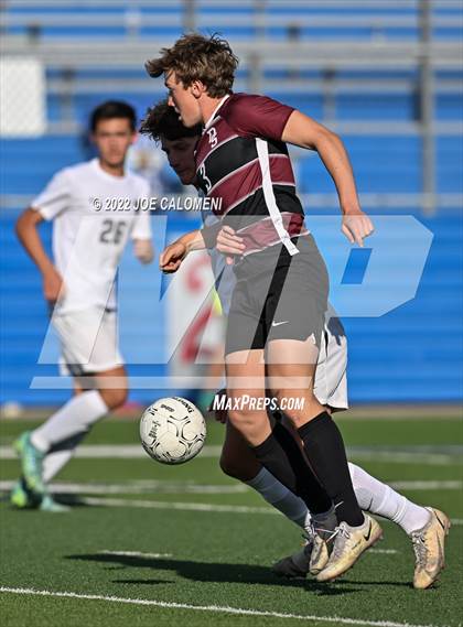 Thumbnail 1 in Dripping Springs vs Jordan (UIL 5A Boys Soccer State Semifinal) photogallery.