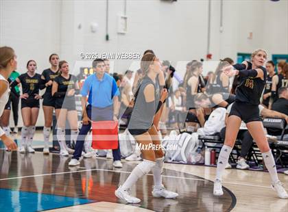 Thumbnail 1 in Mira Costa vs. Harrisburg (Durango Fall Classic) photogallery.
