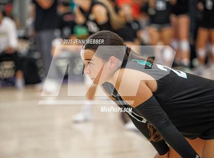 Thumbnail 2 in Mira Costa vs. Harrisburg (Durango Fall Classic) photogallery.
