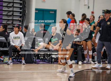 Thumbnail 3 in Mira Costa vs. Harrisburg (Durango Fall Classic) photogallery.