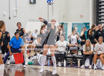 Thumbnail 2 in Mira Costa vs. Harrisburg (Durango Fall Classic) photogallery.