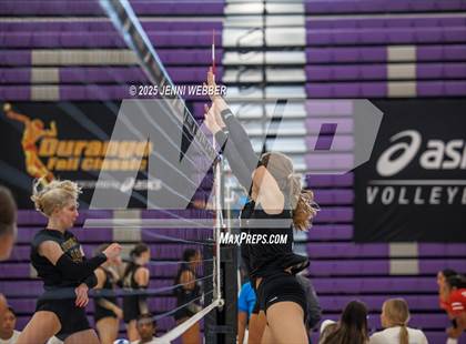 Thumbnail 1 in Mira Costa vs. Harrisburg (Durango Fall Classic) photogallery.