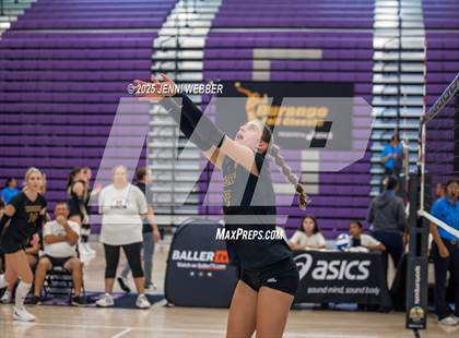 Thumbnail 2 in Mira Costa vs. Harrisburg (Durango Fall Classic) photogallery.